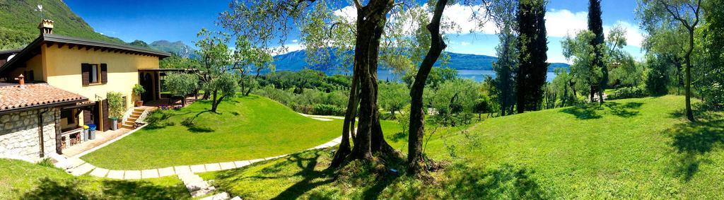 Villa Dei Rosmarini ตอสโกลาโน มาแดร์โน ภายนอก รูปภาพ